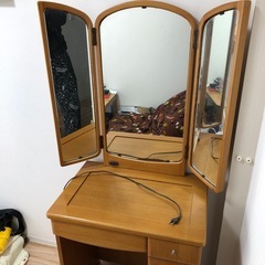 ドレッサー三面鏡の画像