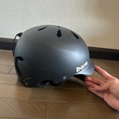 bern ジュニア　ヘルメットの画像