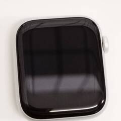 Apple Watch Nike SE 第1世代/GPS/44mm/A2352/シルバー〈MYYN2J/A〉の画像