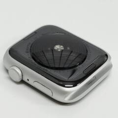 Apple Watch Nike SE 第1世代/GPS/44mm/A2352/シルバー〈MYYN2J/A〉の画像