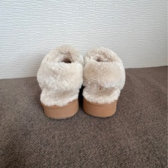 kids ムートンサンダル
の画像