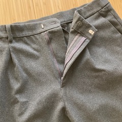 ユニクロ冬用ズボン2着XLグレー　の画像