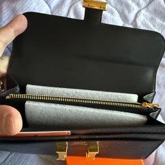 レザー財布の画像