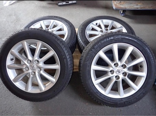 スタッドレスタイヤホイールセット　エスティマ純正17インチホイール