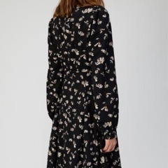  マウジー　MOUSSY花柄　長袖ワンピースの画像
