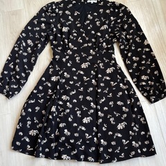  マウジー　MOUSSY花柄　長袖ワンピースの画像