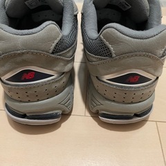 箱あり　New Balance 2002RA グレー スニーカーの画像