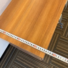 オフィス家具　棚　ロッカー　鍵付　本棚　什器　木目調　木製　チェリー　の画像