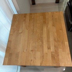 IKEA ダイニングテーブル　正方形の画像