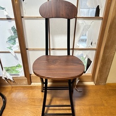 折りたたみテーブル・イスの画像