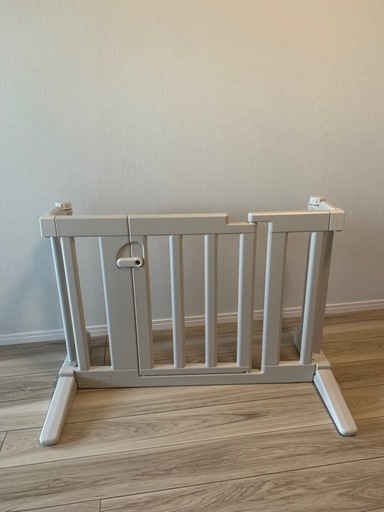 新品未使用ベビーゲート　おくだけフェンス