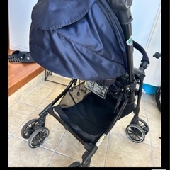 コンビスゴカルベビーカーの画像