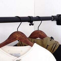 【アウトレット特価】突っ張り棒 強力 マットブラック 耐荷重50〜30kg 幅75〜120cm 突ぱりパワフルポール マットブラック 小 平安伸銅工業の画像