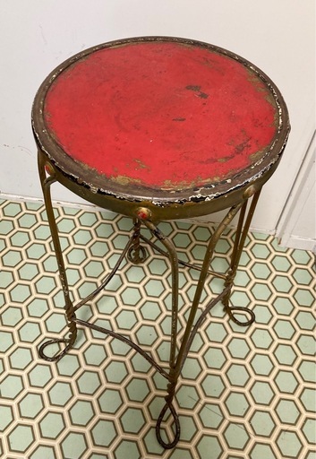 ビンテージチェア　赤・ゴールド