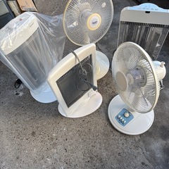 早い者勝ち‼️電気ヒーター、扇風機の画像