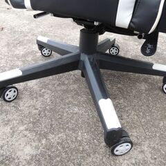 △GTRACING　ゲーミングチェア　ハイバック　オットマン付き　クッション付き/管理番号4225の画像