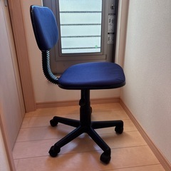 オフィスチェア、椅子の画像