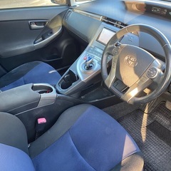 トヨタプリウスPHV 2012年　コン色の画像