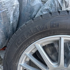 スタッドレスタイヤの画像