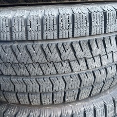 215/55R17 VRX2 スタッドレスの画像