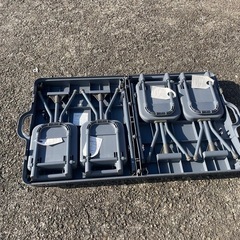 BBQテーブルとイスの画像