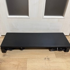急募‼️モニター台　電源タップ　USBハブ付きの画像