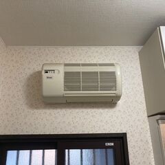 【安全に取り外しできる方に差し上げます。】リンナイ の脱衣室暖房機／浴室暖房乾燥機　本体のみ、リモコンなし、動作未確認　RBH-W312SNDT 中古　の画像