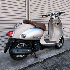 ビーノ 4ストモデル シルバー 銀色 原付 バイク 関西外大近くの画像