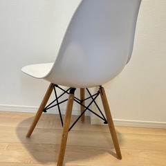 【11/29限定1,300円】北欧風デザイナーズチェアの画像