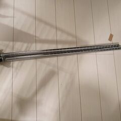 メタルラック / スチールラック 2段+コの字バー + ゴムキャスター　+ キャスター付きポール2本の画像