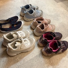 18.5〜19cm　シューズの画像