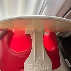 Bumbo バンボ 赤　テーブル付きの画像