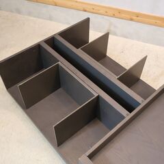 arflex(アルフレックス)のARENA(アレーナ) センターテーブルです。多彩な素材づかいでリビング空間をラグジュアリーに彩るスタイリッシュな大理石コーヒーテーブル。の画像