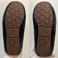 アグUGGモカシンシューズ スエードシューズ ローファー レディースシューズ スリッポンシューズ カジュアルシューズ くつ クツ 紐無靴 紐なし靴 ムートンシューズブラック黒色系スエード約24.0センチレディースLADYS女性用ウィメンズwomen’sの画像