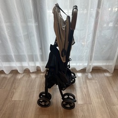 Aprica B型ベビーカー マジカルエアークッション AD ベージュの画像