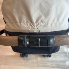 Aprica B型ベビーカー マジカルエアークッション AD ベージュの画像