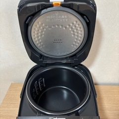 25年製 ZOJIRUSHI マイコン炊飯ジャーの画像