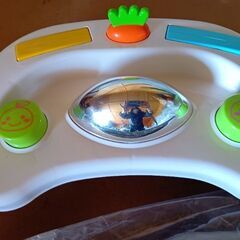 押して飛び出すおもちゃの画像