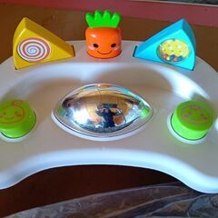 押して飛び出すおもちゃの画像