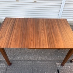 ダイニングテーブル チェア2脚セット 折りたたみ延長機能付きの画像