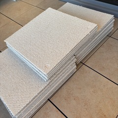 東リ タイルカーペット リビングマットの画像