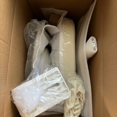 【新品未使用】学習椅子 小学生 高校生 勉強椅子 成長に合わせて調整可能 色ベージュの画像