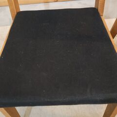 unico(ウニコ) ADDAY(アディ) ダイニングチェア 2脚セット/カバー無しです。木の表情を生かしたカジュアルな印象のサイドチェア。シンプルなデザインはブルックリンスタイルなどにもおススメ。の画像