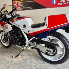 1985 Honda CBR400F フォーミュラ3の画像