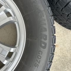 スタッドレスタイヤ　265/65R17の画像