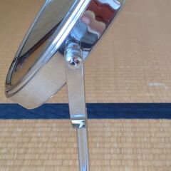 美品 ほぼ未使用 ニトリ 卓上ミラー 両面ミラー 片面拡大鏡（５倍）直径17cm テーブルミラー スタンドミラー 卓上鏡の画像