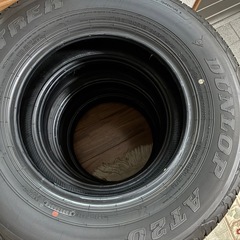 中古タイヤの画像