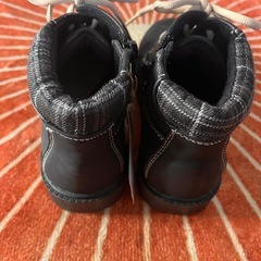 新品タグ付き　子供用ブーツ　20センチの画像