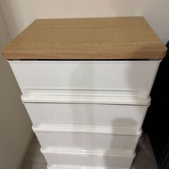衣装ケース、ニトリ、木目調天板チェストの画像