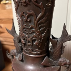 銅置き物花瓶の画像